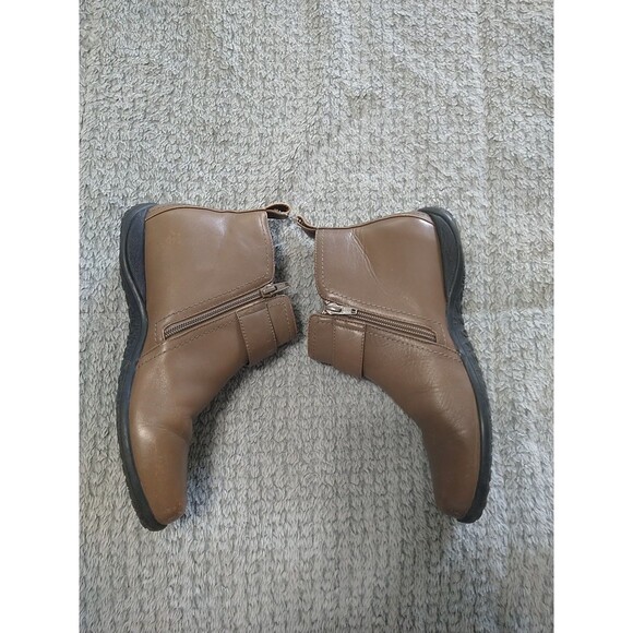 Vionic Ankle Faux Leather Orthoheel Technology Boots Brown Beige Size 9 - Picture 11 of 11